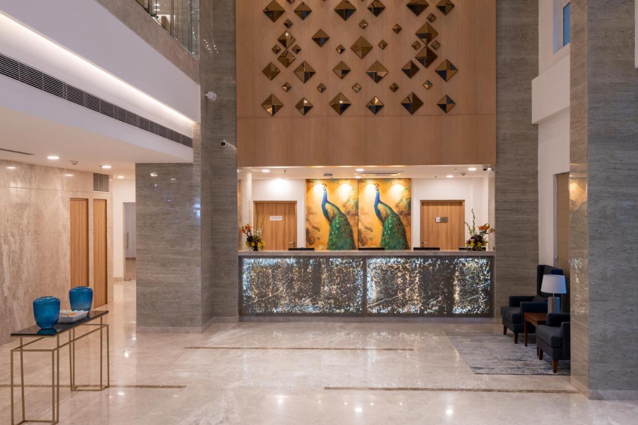 Expoinn Suites And Convention グレーター・ノイダ エクステリア 写真